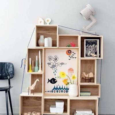 Et pourquoi pas des caisses en bois comme étagères ?