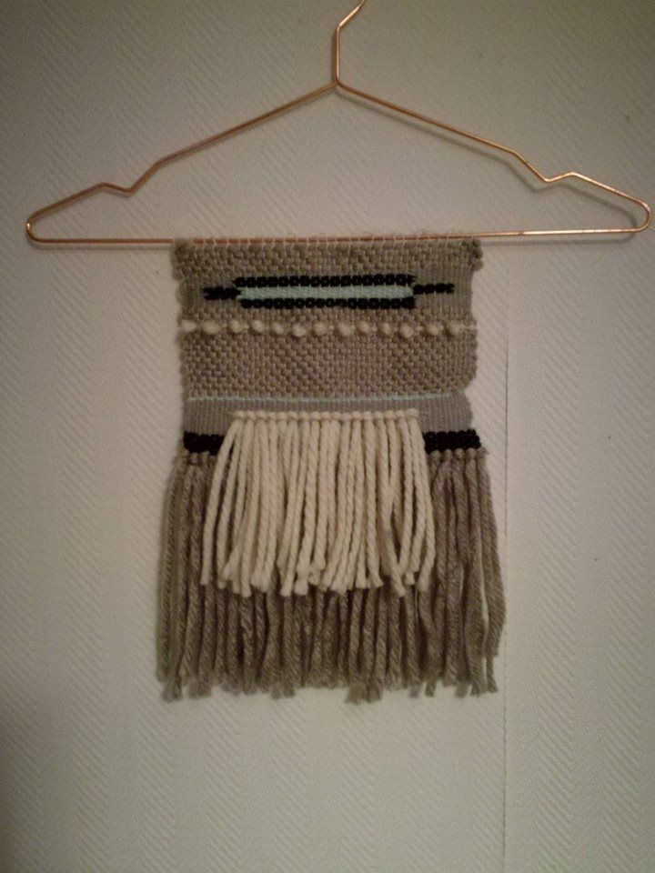 Décoration tissage mural avec cintre