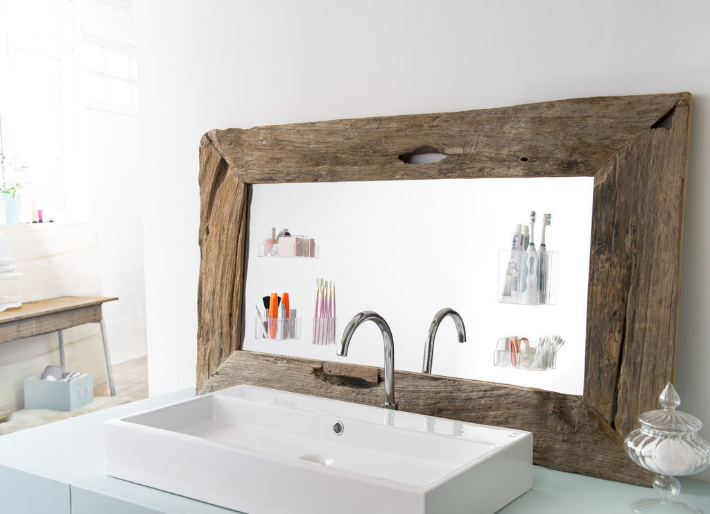 Boite de rangement maquillage sur miroir