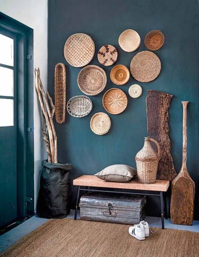 Décoration murale avec paniers