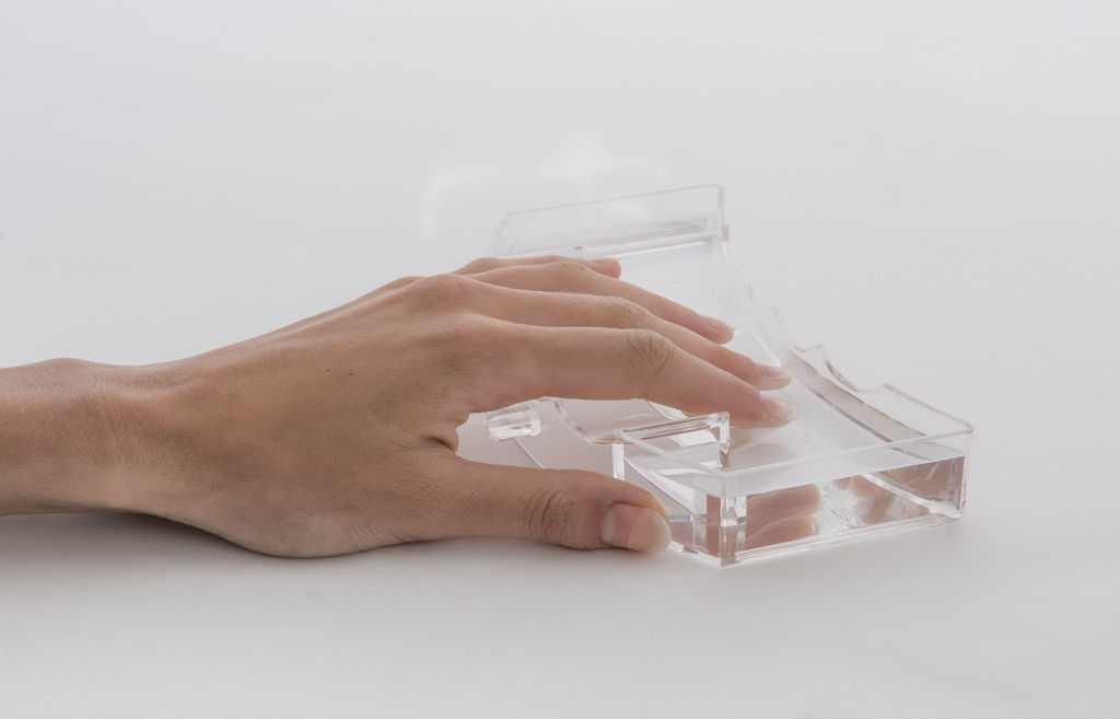 Rangement vernis multifonction